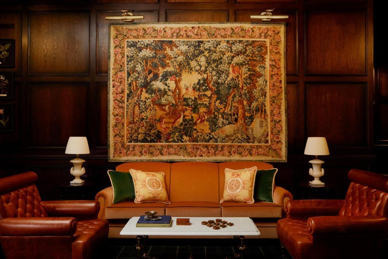 Rusacks St Andrews Esterno foto The library at the Ritz
