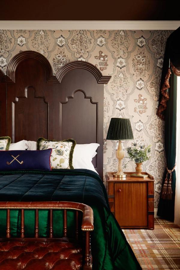 Rusacks St Andrews Esterno foto A bedroom at the hotel