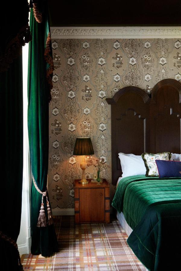 Rusacks St Andrews Esterno foto A bedroom at the hotel