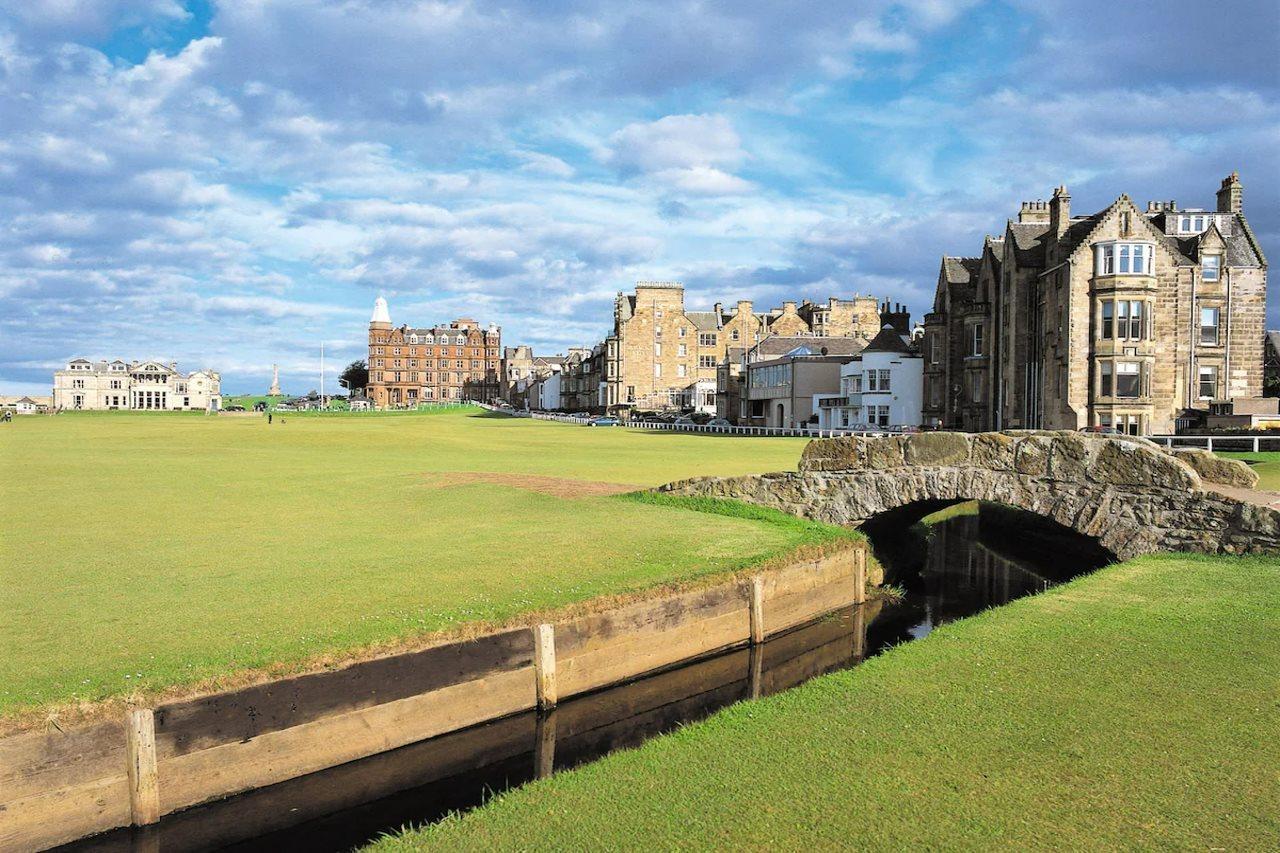 Rusacks St Andrews Esterno foto The 18th hole at the Old Course